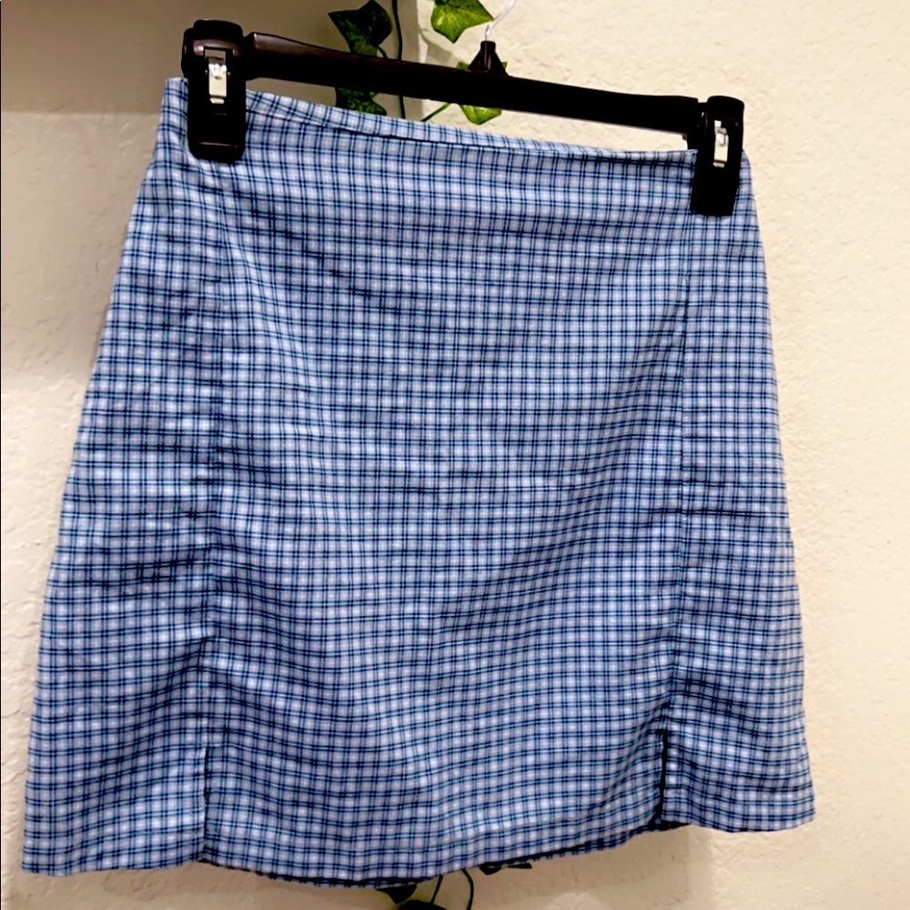 Blue pladded Brandy Melville Skirt!